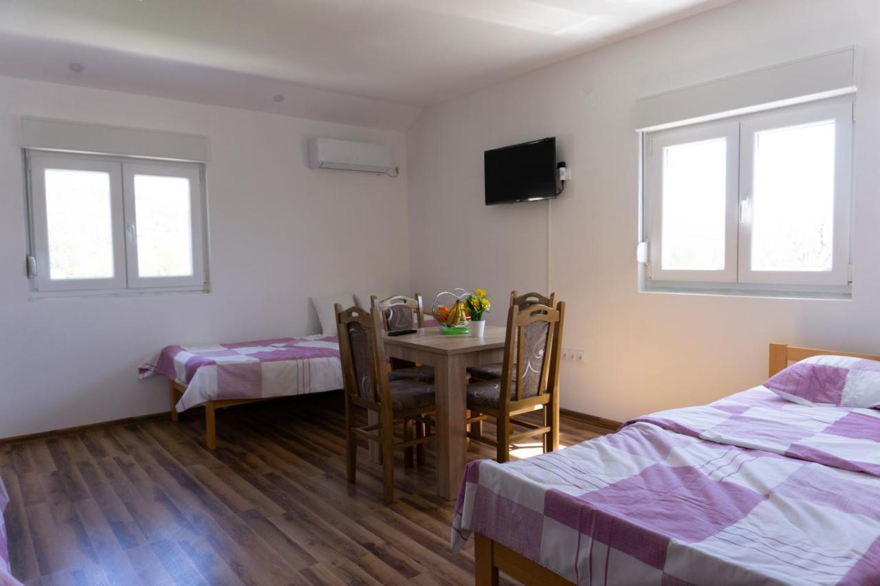 Apartmani Matej เทรบินเย ภายนอก รูปภาพ